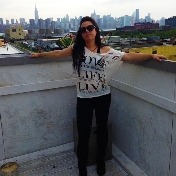 Meet your Posher, Erika - Picture 1 of 1